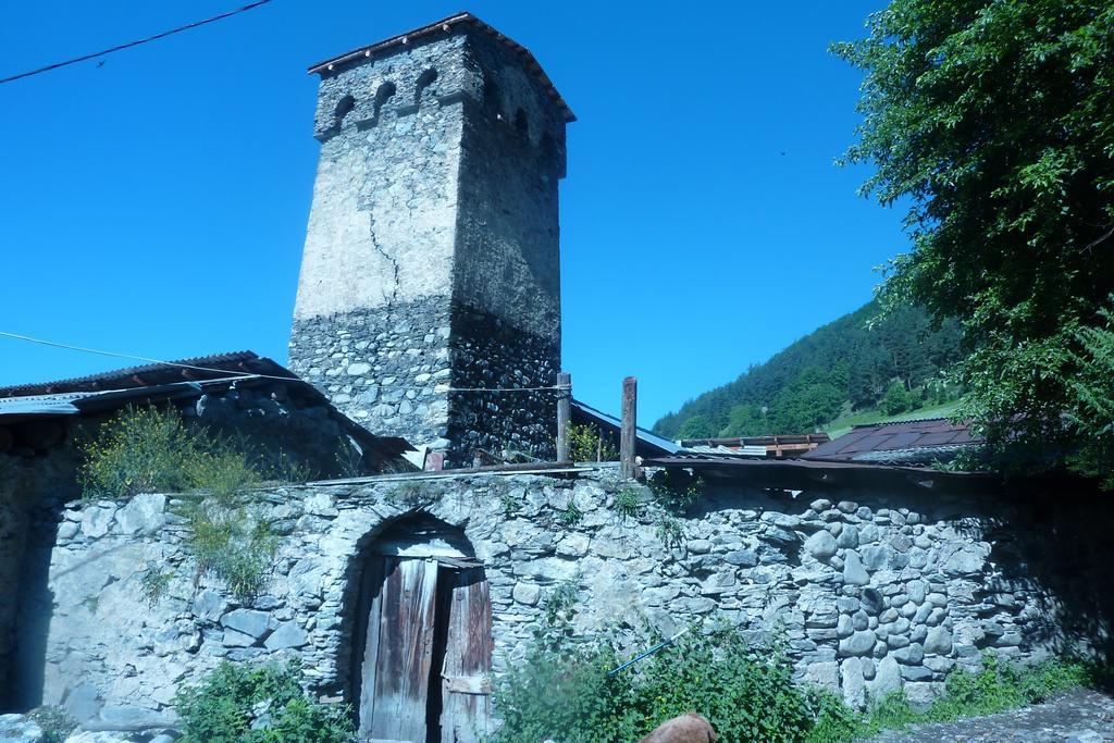 Guest House Chuta In Lagami Mestia Buitenkant foto
