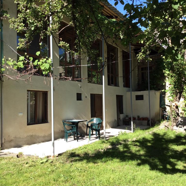 Guest House Chuta In Lagami Mestia Buitenkant foto